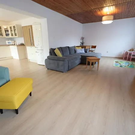 Hrda Ves - Dum U Slunce Feriehus *
