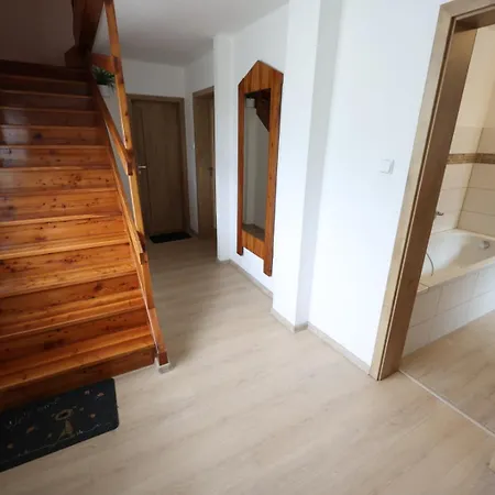 Hrdá Ves - Dům U Slunce *